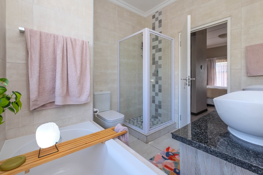 2 Bedroom Property for Sale in Craighall Gauteng
