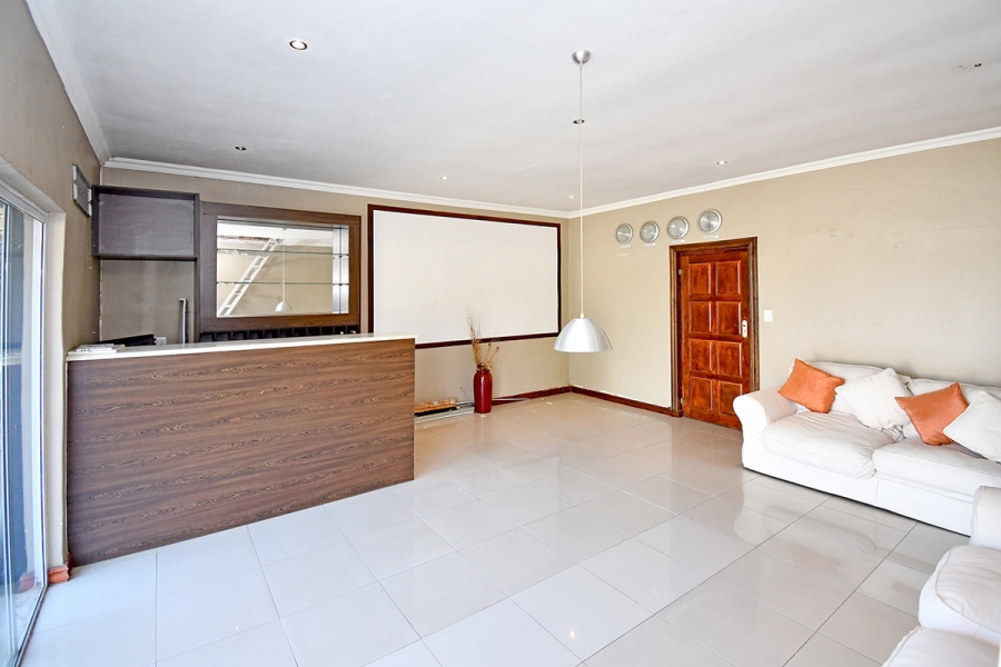 3 Bedroom Property for Sale in Parkmore Gauteng
