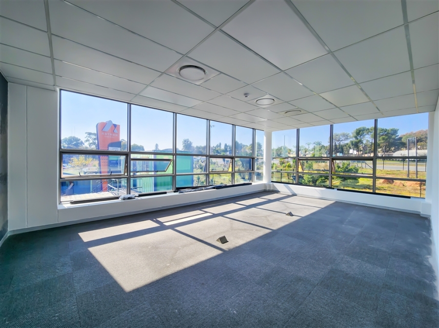 To Let Commercial Property for Rent in Fourways Gauteng