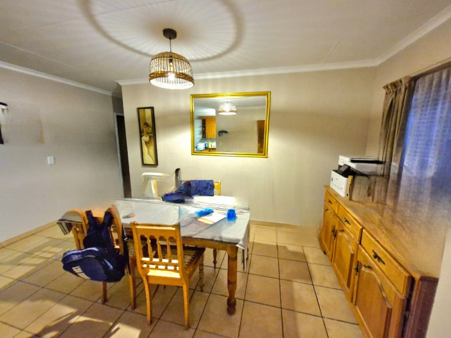 3 Bedroom Property for Sale in Annlin Gauteng