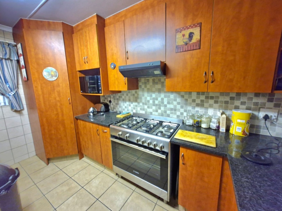 3 Bedroom Property for Sale in Annlin Gauteng