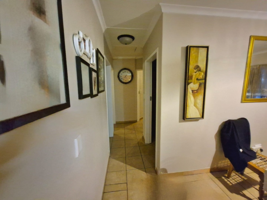 3 Bedroom Property for Sale in Annlin Gauteng