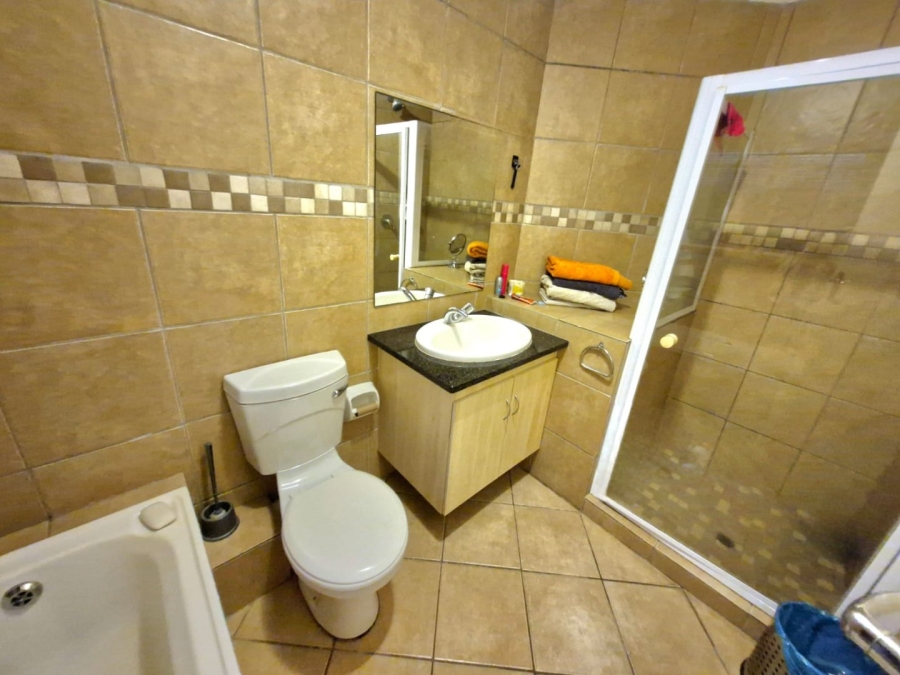 3 Bedroom Property for Sale in Annlin Gauteng