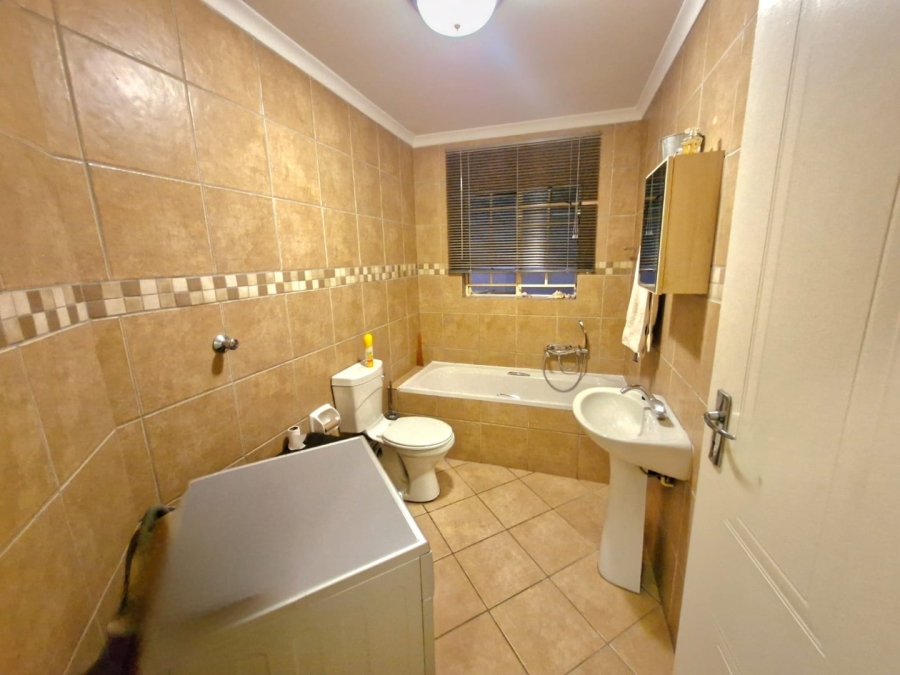 3 Bedroom Property for Sale in Annlin Gauteng