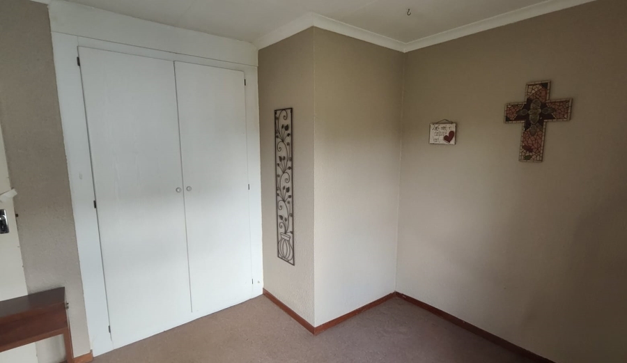 2 Bedroom Property for Sale in Annlin Gauteng
