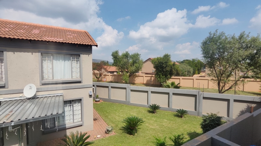2 Bedroom Property for Sale in Annlin Gauteng