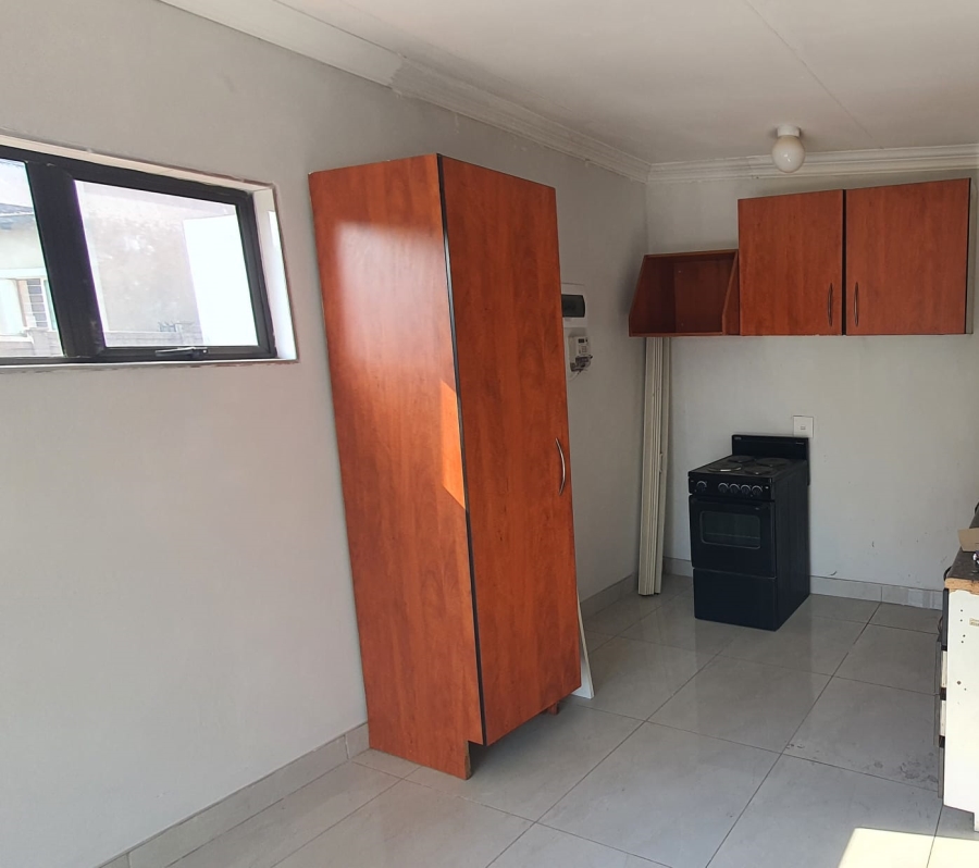 To Let 1 Bedroom Property for Rent in The Reeds Gauteng