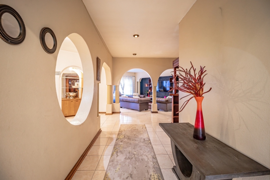 5 Bedroom Property for Sale in Sunward Park Gauteng