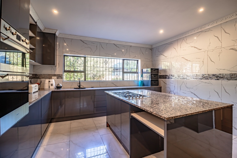 5 Bedroom Property for Sale in Sunward Park Gauteng