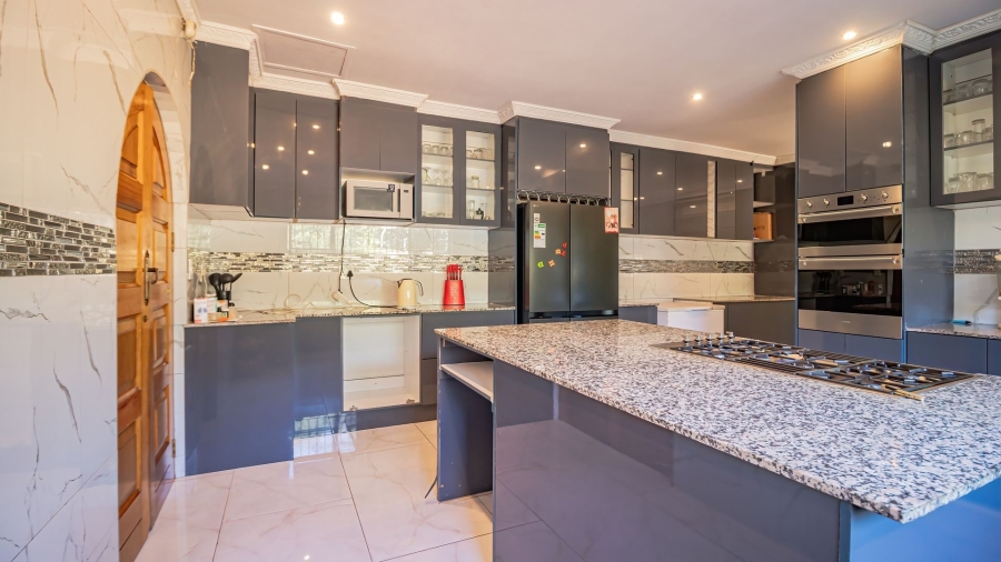 5 Bedroom Property for Sale in Sunward Park Gauteng