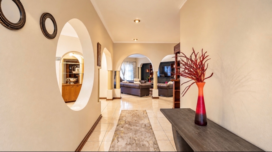 5 Bedroom Property for Sale in Sunward Park Gauteng