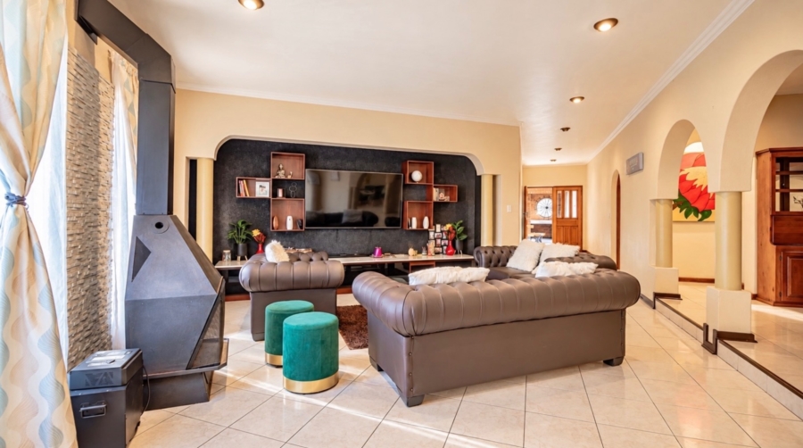 5 Bedroom Property for Sale in Sunward Park Gauteng