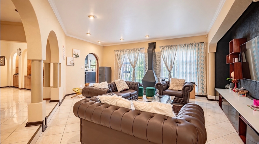 5 Bedroom Property for Sale in Sunward Park Gauteng