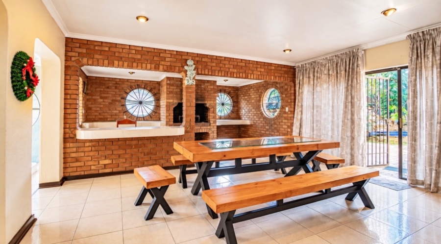 5 Bedroom Property for Sale in Sunward Park Gauteng