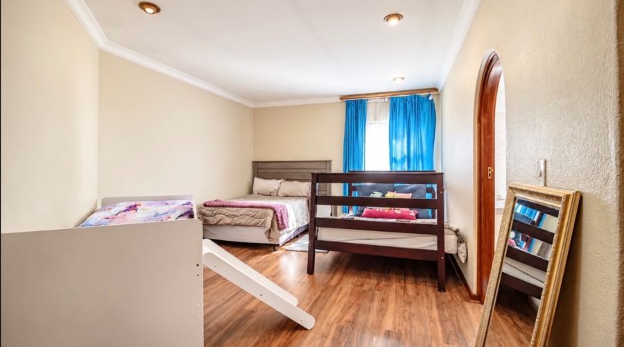 5 Bedroom Property for Sale in Sunward Park Gauteng
