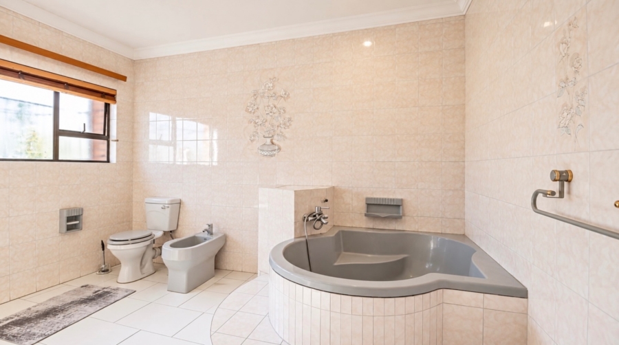 5 Bedroom Property for Sale in Sunward Park Gauteng