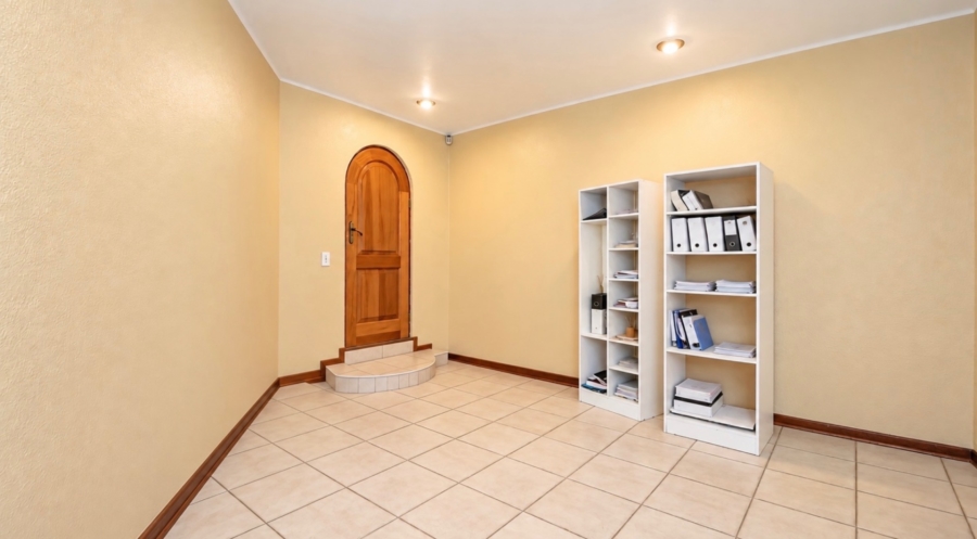 5 Bedroom Property for Sale in Sunward Park Gauteng