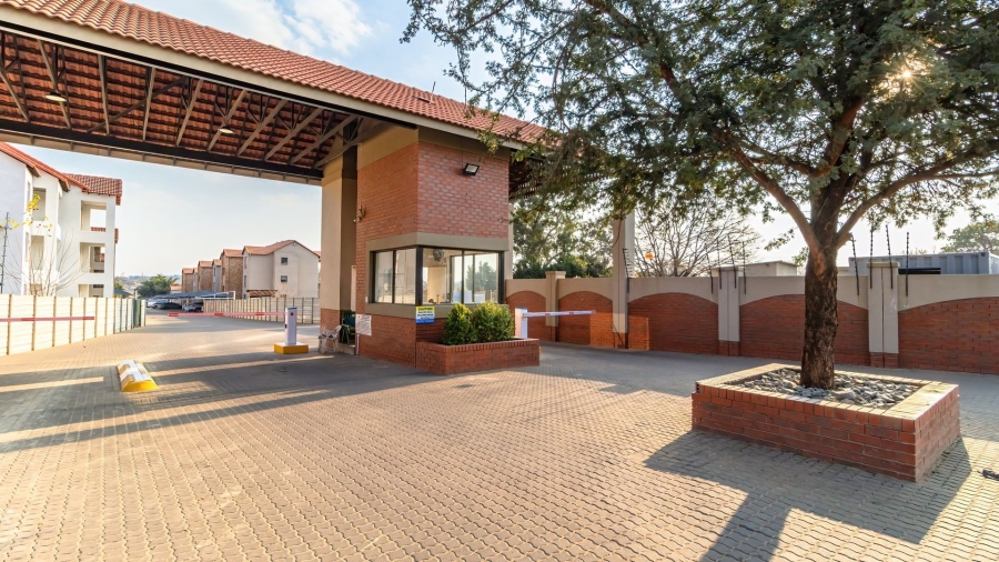 2 Bedroom Property for Sale in Brentwood Gauteng