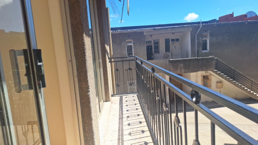 To Let 2 Bedroom Property for Rent in Orange Grove Gauteng