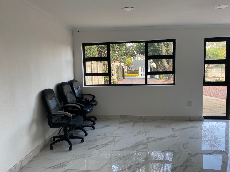 To Let Commercial Property for Rent in Parkmore Gauteng