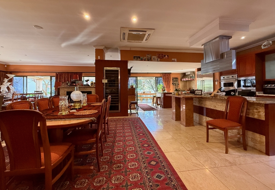 2 Bedroom Property for Sale in The Retreat Gauteng