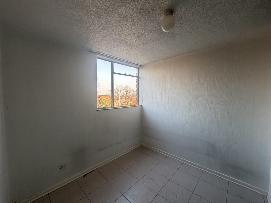 To Let 2 Bedroom Property for Rent in Erasmia Gauteng