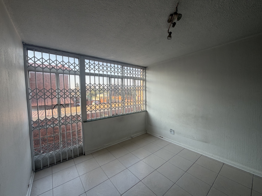To Let 2 Bedroom Property for Rent in Erasmia Gauteng