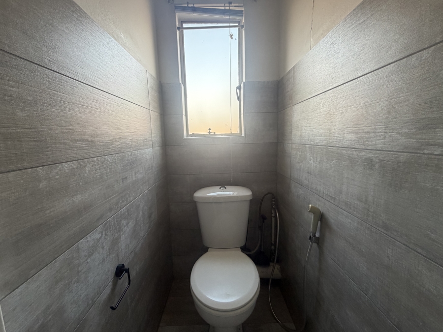 To Let 2 Bedroom Property for Rent in Erasmia Gauteng