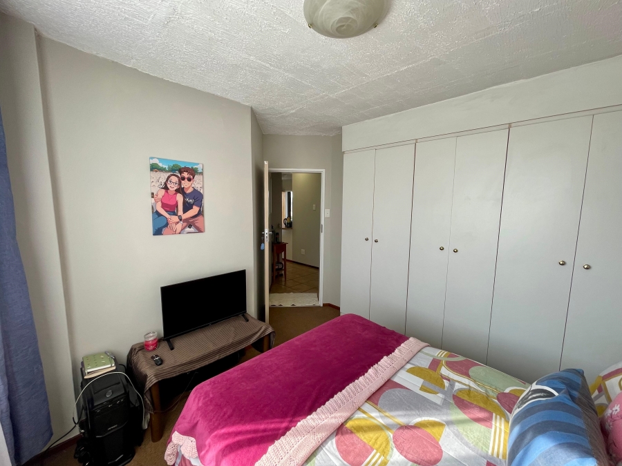 2 Bedroom Property for Sale in Queenswood Gauteng