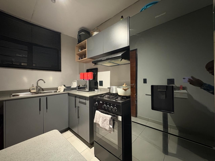 To Let 2 Bedroom Property for Rent in South Hills Gauteng