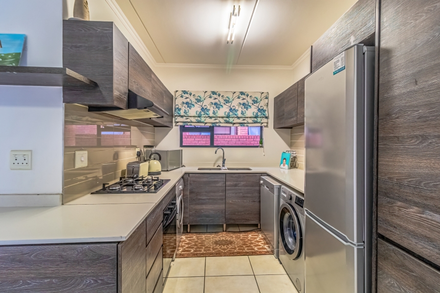 3 Bedroom Property for Sale in Oakdene Gauteng