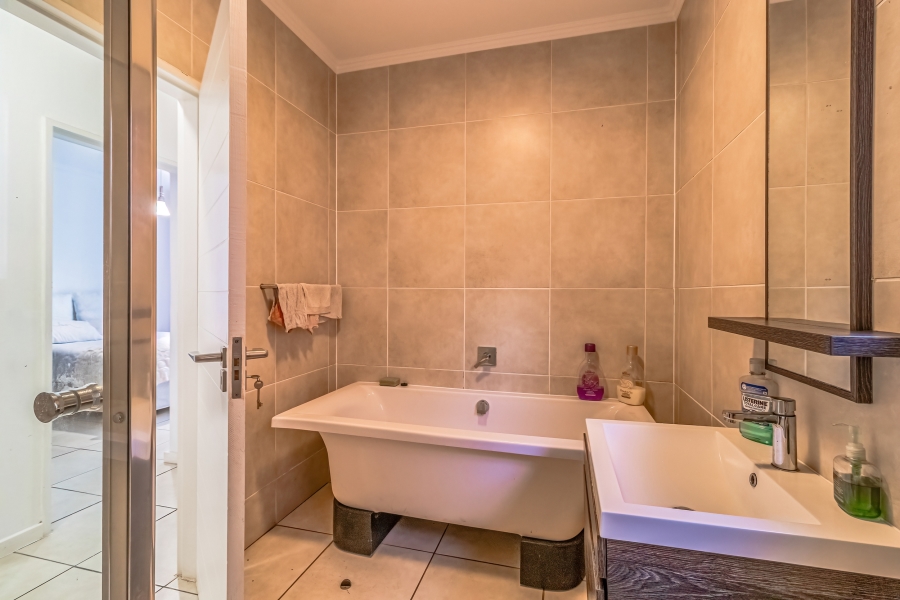 3 Bedroom Property for Sale in Oakdene Gauteng