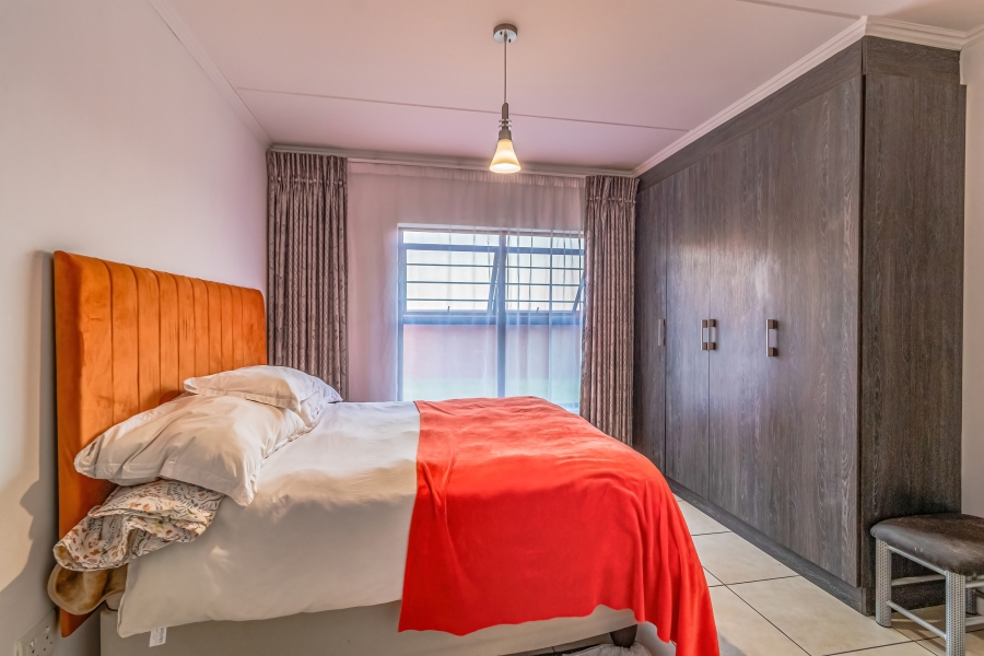 3 Bedroom Property for Sale in Oakdene Gauteng