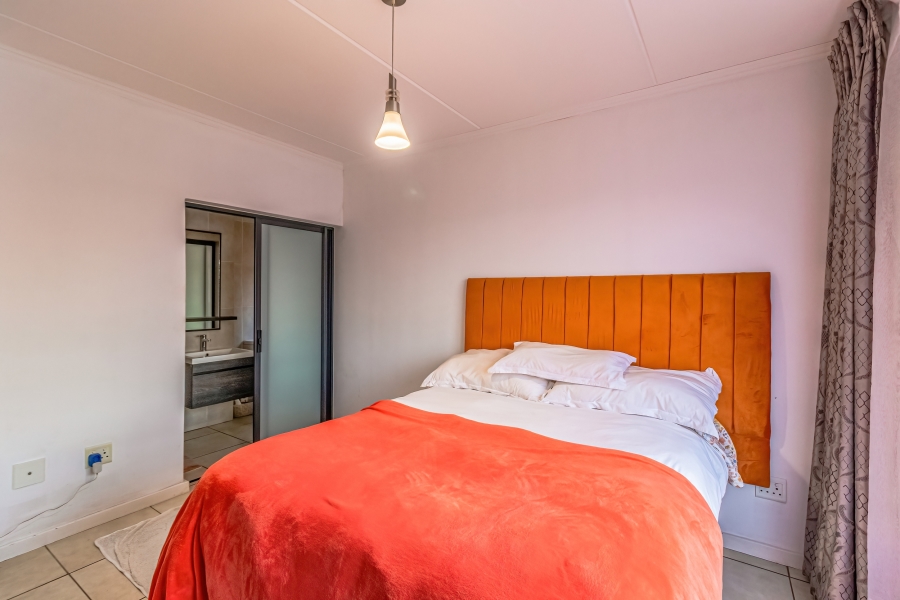 3 Bedroom Property for Sale in Oakdene Gauteng
