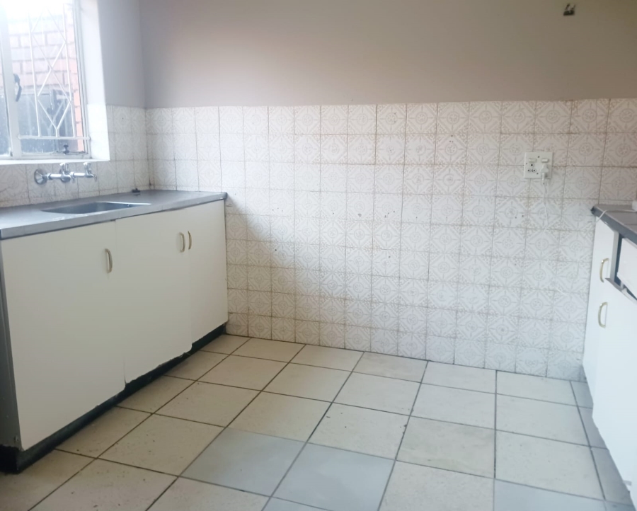 2 Bedroom Property for Sale in Windsor West Gauteng
