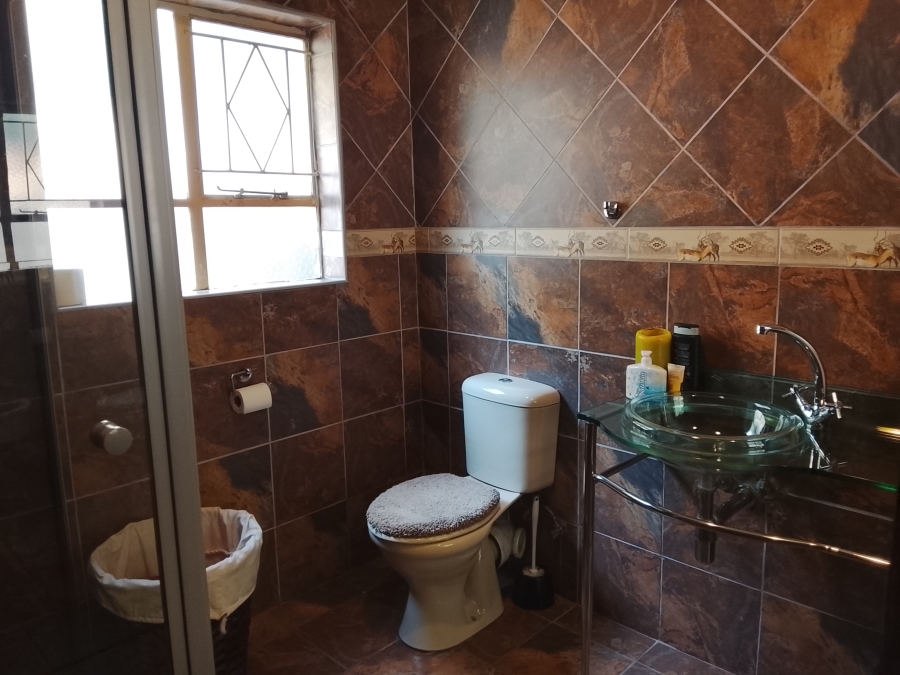 4 Bedroom Property for Sale in Vanderbijlpark SE 2 Gauteng