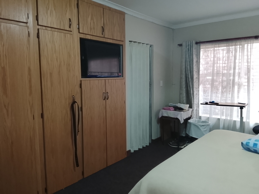 4 Bedroom Property for Sale in Vanderbijlpark SE 2 Gauteng