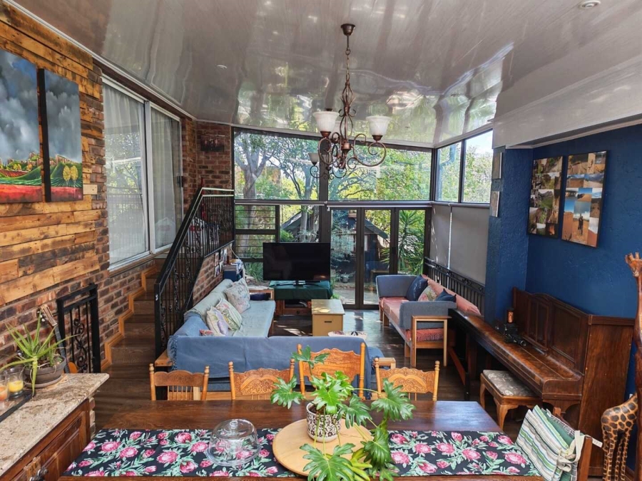 4 Bedroom Property for Sale in Vaaloewer Gauteng