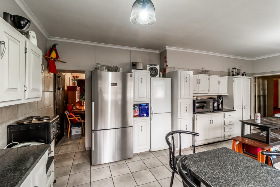 3 Bedroom Property for Sale in East Lynne Gauteng
