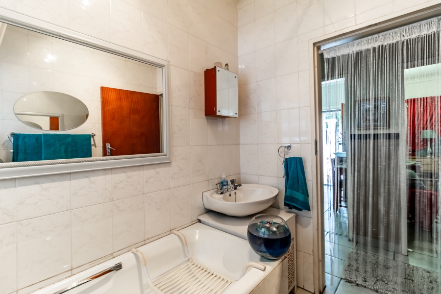 3 Bedroom Property for Sale in East Lynne Gauteng