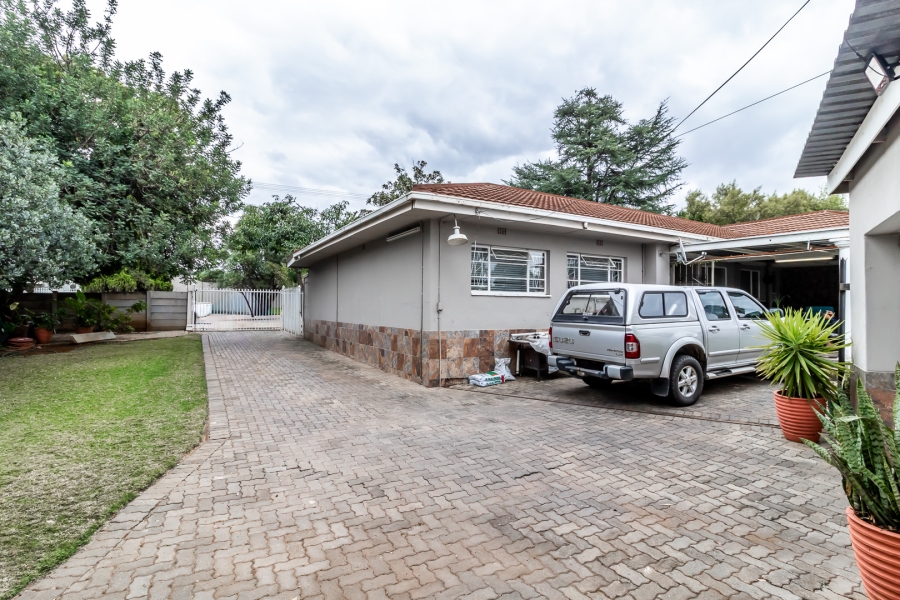 3 Bedroom Property for Sale in East Lynne Gauteng