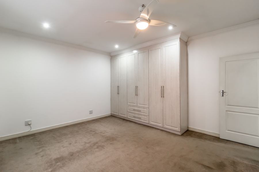 2 Bedroom Property for Sale in Waverley Gauteng