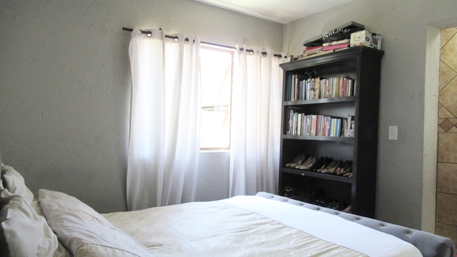 2 Bedroom Property for Sale in Sharonlea Gauteng