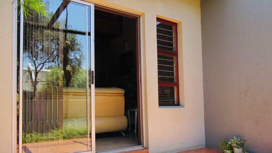2 Bedroom Property for Sale in Sharonlea Gauteng