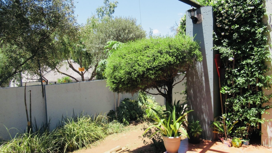 2 Bedroom Property for Sale in Sharonlea Gauteng
