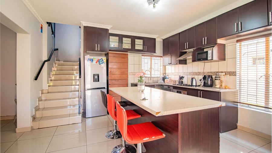 3 Bedroom Property for Sale in Birch Acres Gauteng
