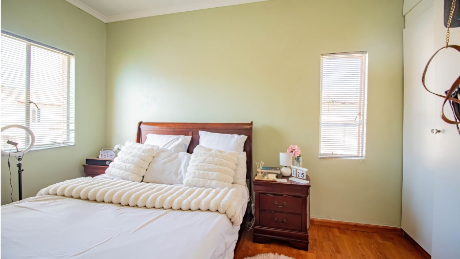 3 Bedroom Property for Sale in Birch Acres Gauteng
