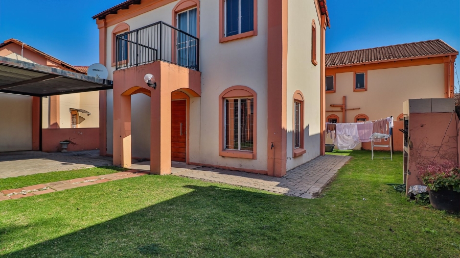 3 Bedroom Property for Sale in Birch Acres Gauteng
