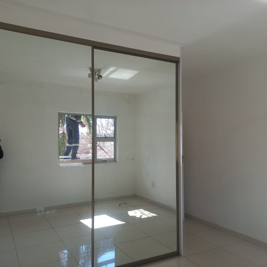 3 Bedroom Property for Sale in Highlands North Gauteng
