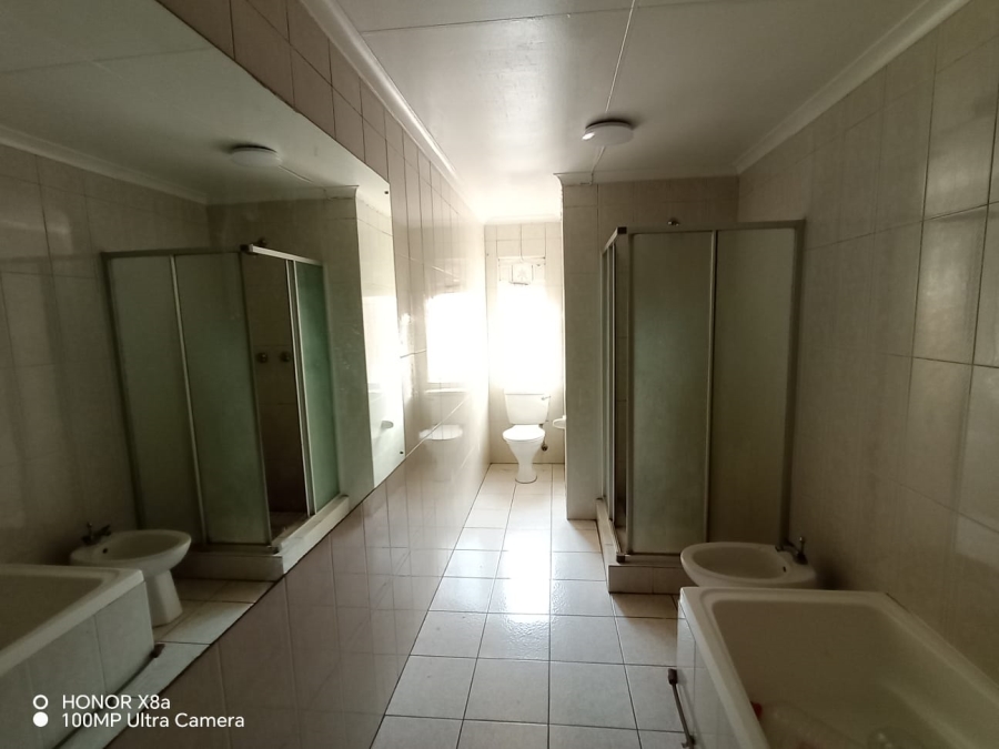 To Let 2 Bedroom Property for Rent in Orange Grove Gauteng